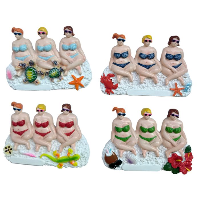 Souvenir Seaside Magnet Bikini Ladies at the Beach